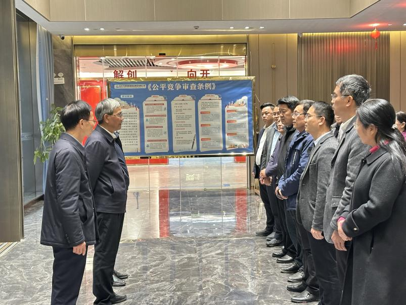 副市長謝立品到我集團(tuán)公司走訪看望干部職工